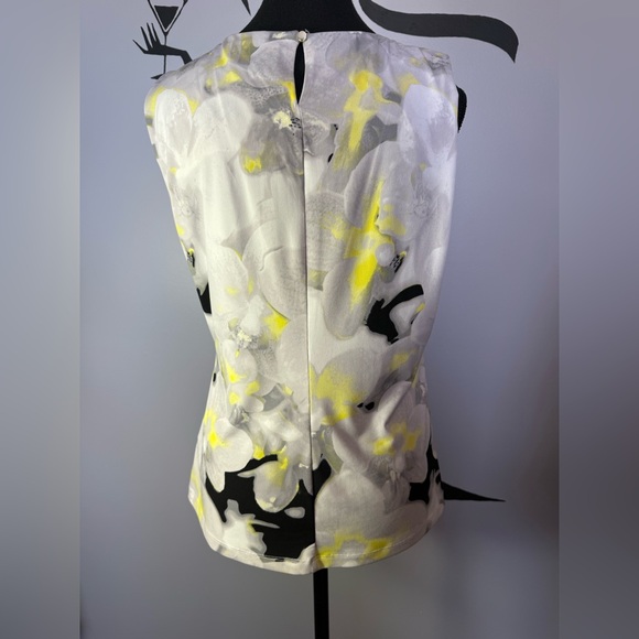 Calvin Klein Sleeveless Pleated Blouse | Abstract Floral Yellow Black Top. Ptp22 - Picture 5 of 9